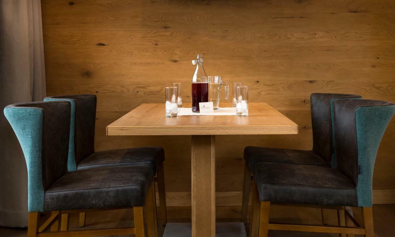 蒂罗尔-泽费尔德Tiroler Weinstube公寓式酒店 外观 照片